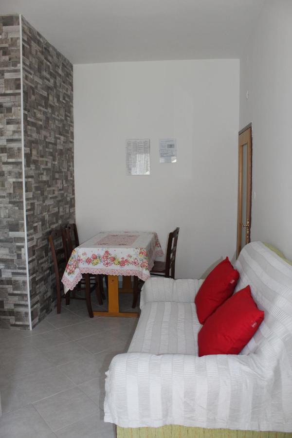 Laura'S Apartment بوريتش المظهر الخارجي الصورة